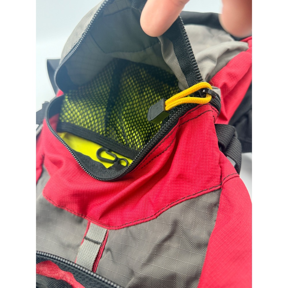 Camelbak Cloud Walker Hydration Backpack Red Grey… - image 3